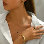 Set de Bijoux Romain – Noir & Doré en Acier Inoxydable 18K